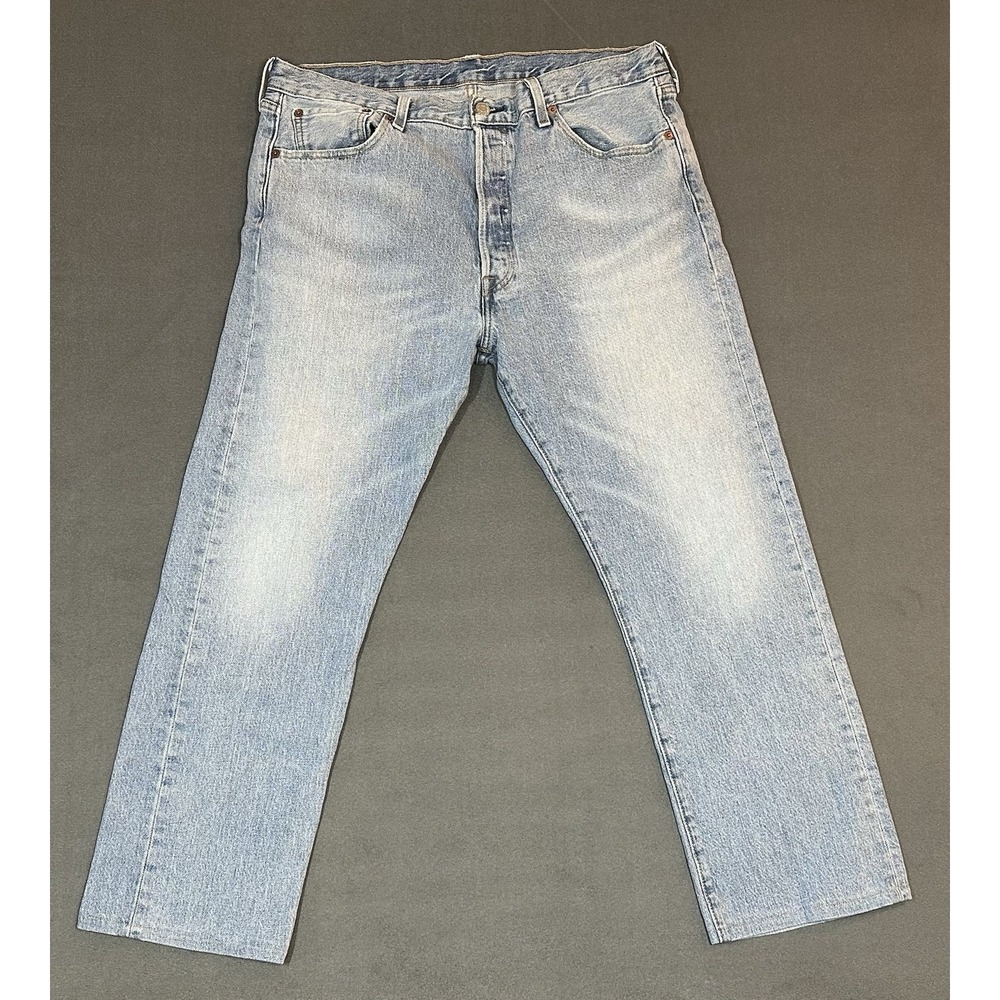 Levi's 501 Jeans Mens Blue Denim Light Wash Button Fly Straight Leg Size 36x30